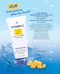 sua-rua-mat-vitamine-gia-si-tam-phat